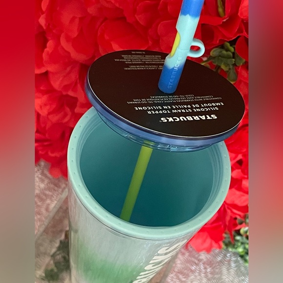 NWT💙Starbucks 2023 Blue Blossom Color Changing Tumbler with Swirl Straw - Picture 9 of 10